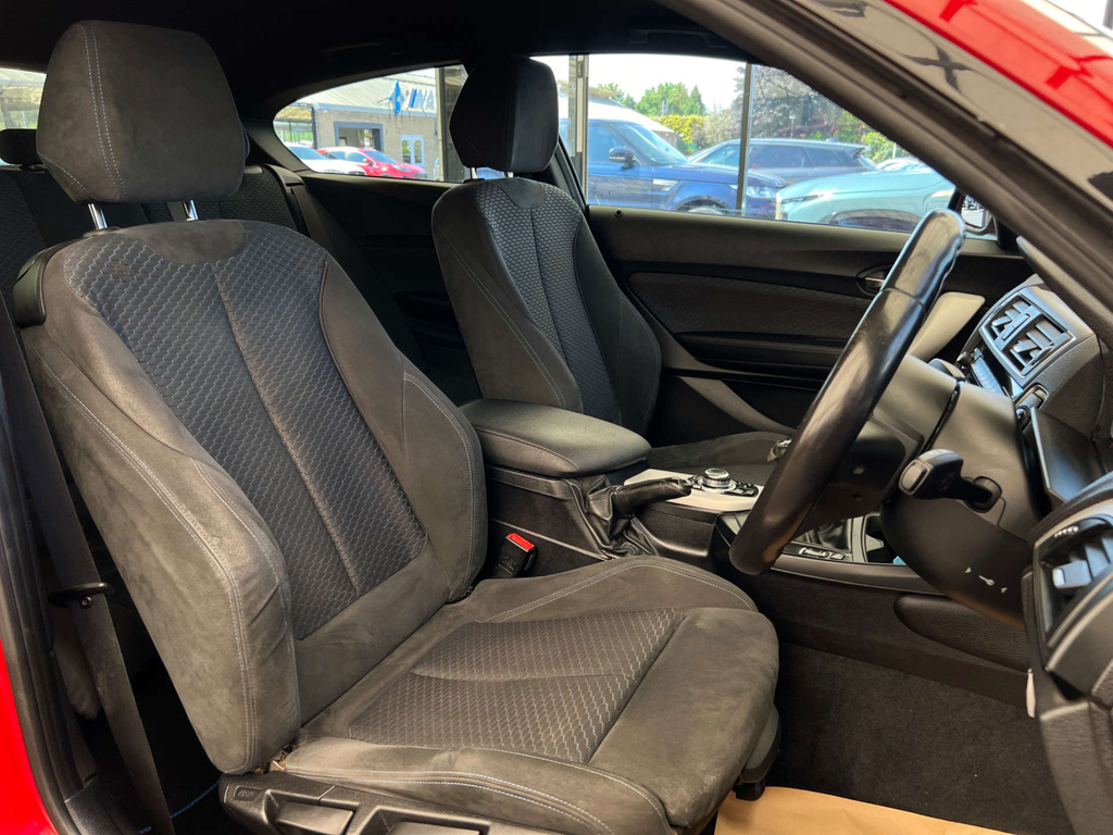 BMW 1 Series Hatchback Red #6