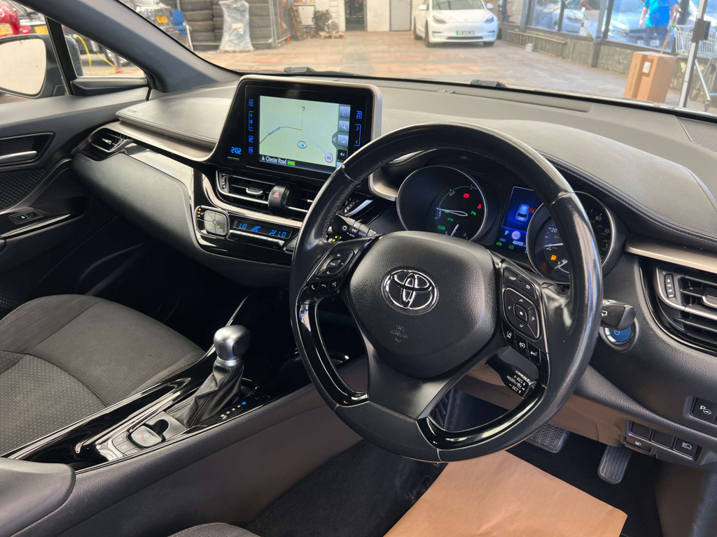 Toyota C-Hr Dynamic Blue #7