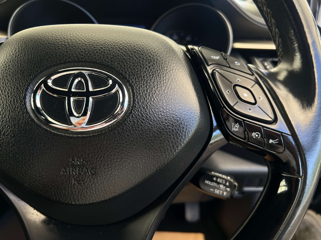Toyota C-Hr Dynamic Blue #10