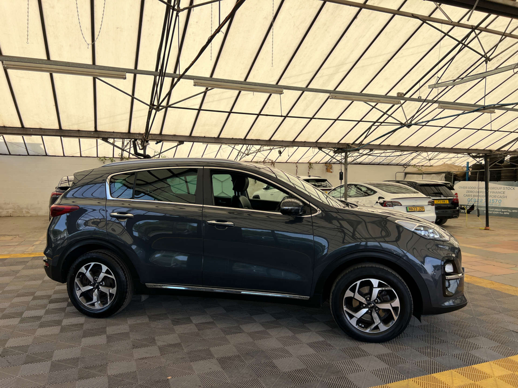 Kia Sportage 2 White #1