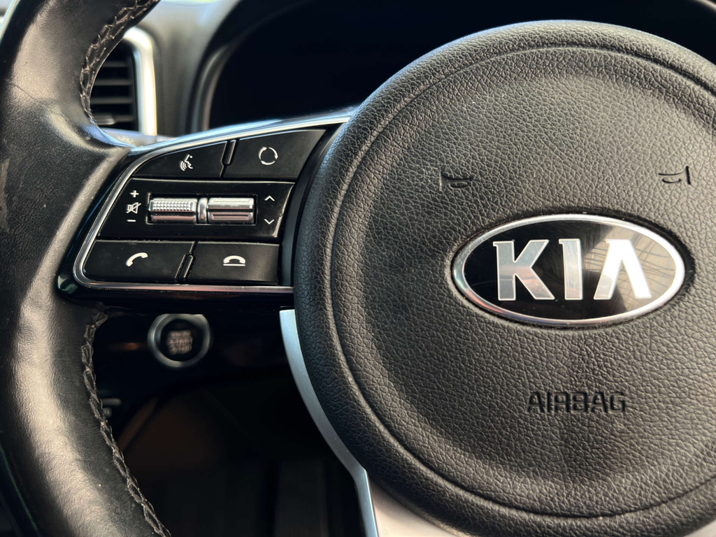 Kia Sportage 2 White #9