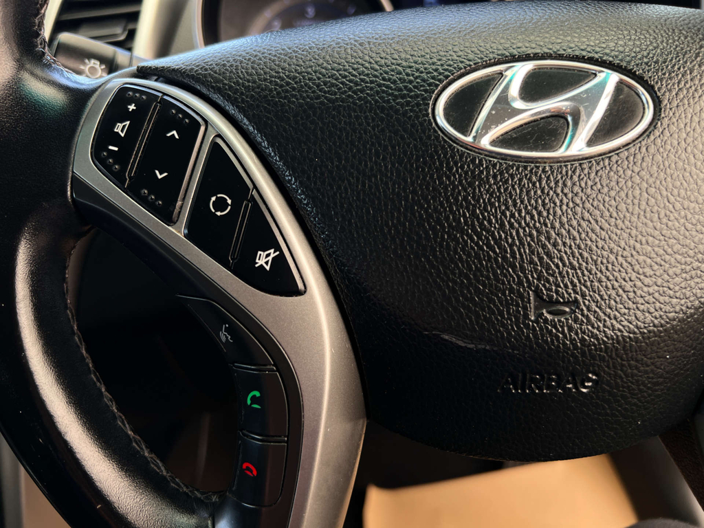 Hyundai I30 Hatchback Black #6
