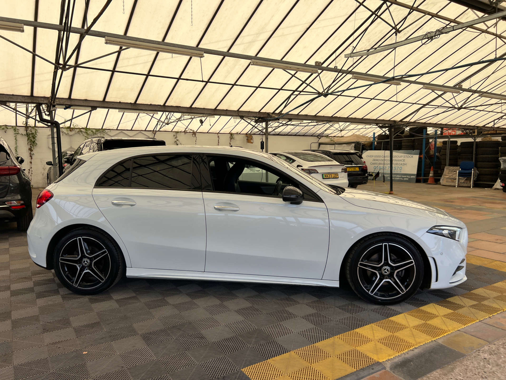 Mercedes-Benz A Class A 200 Amg Line Premium D White
