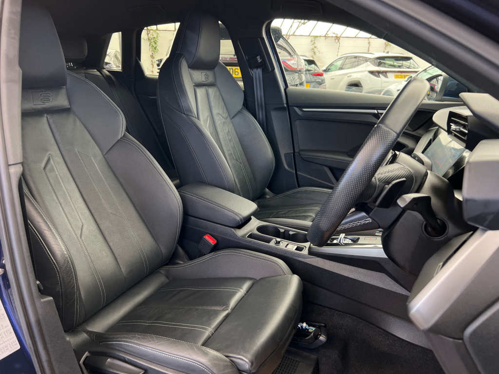 Audi A3 Hatchback VN22SBV Blue #4