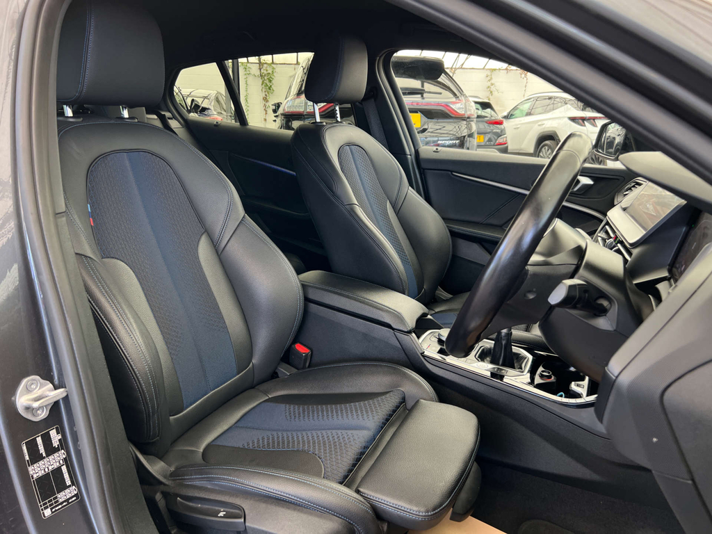 BMW 1 Series Hatchback Grey #6