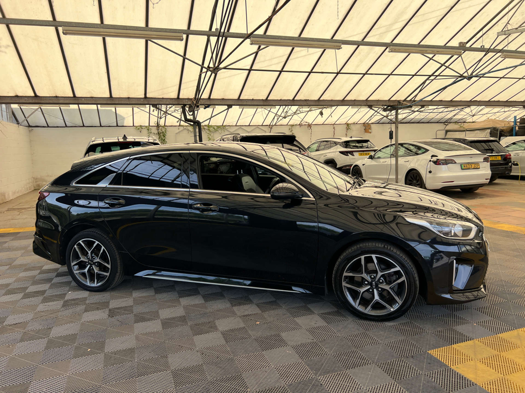 Kia Proceed Estate Black