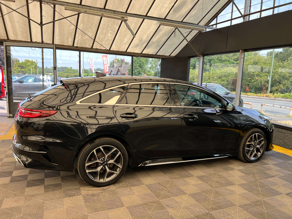Kia Proceed Estate Black #5