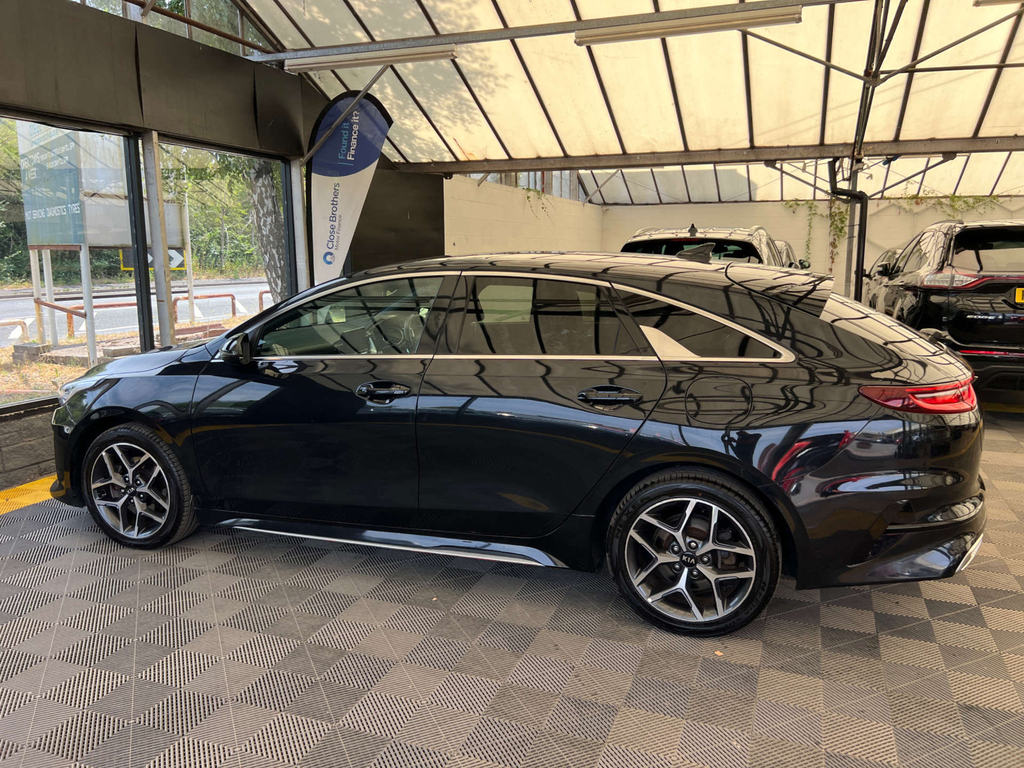 Kia Proceed Estate Black #4
