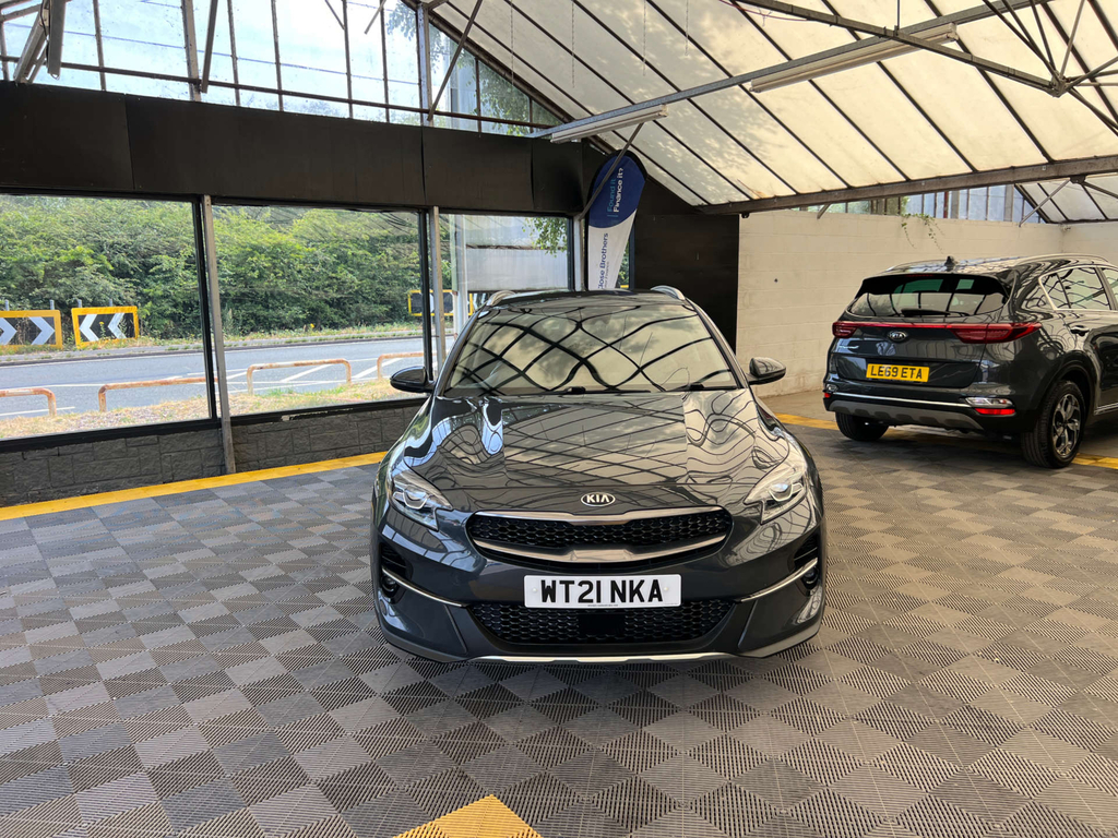 Kia Xceed Suv Grey #2