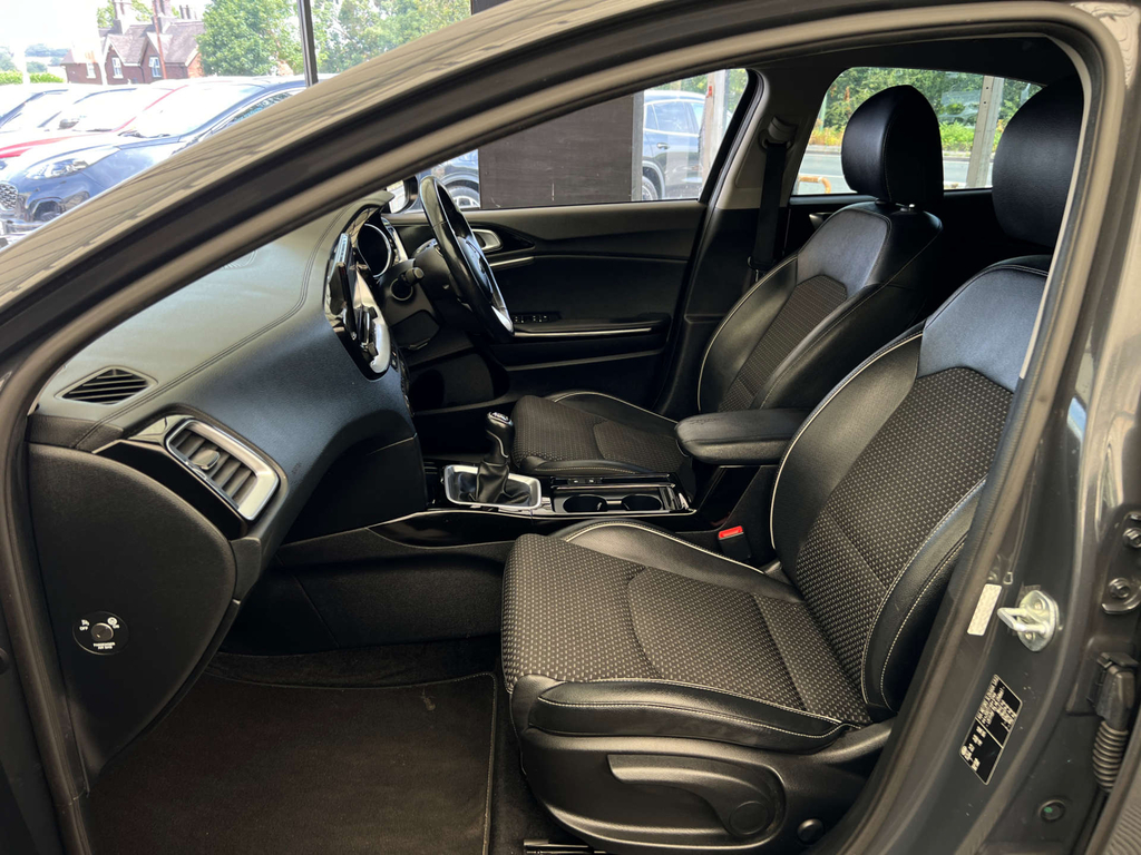 Kia Xceed 1.6 Gdi Phev First Edition Dct Yellow #18