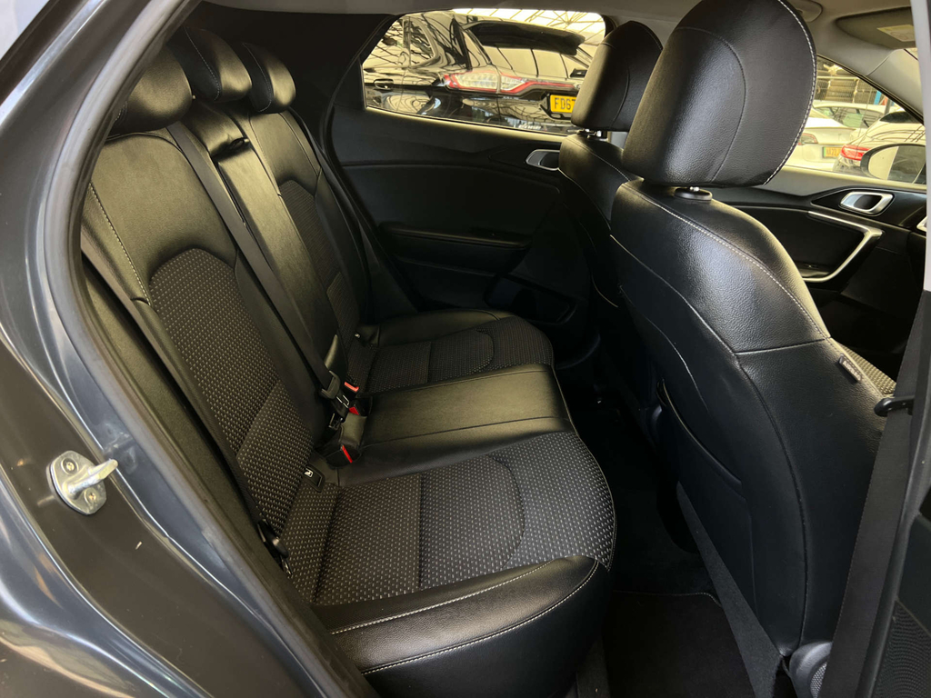 Kia Xceed 1.6 Gdi Phev First Edition Dct Yellow #19