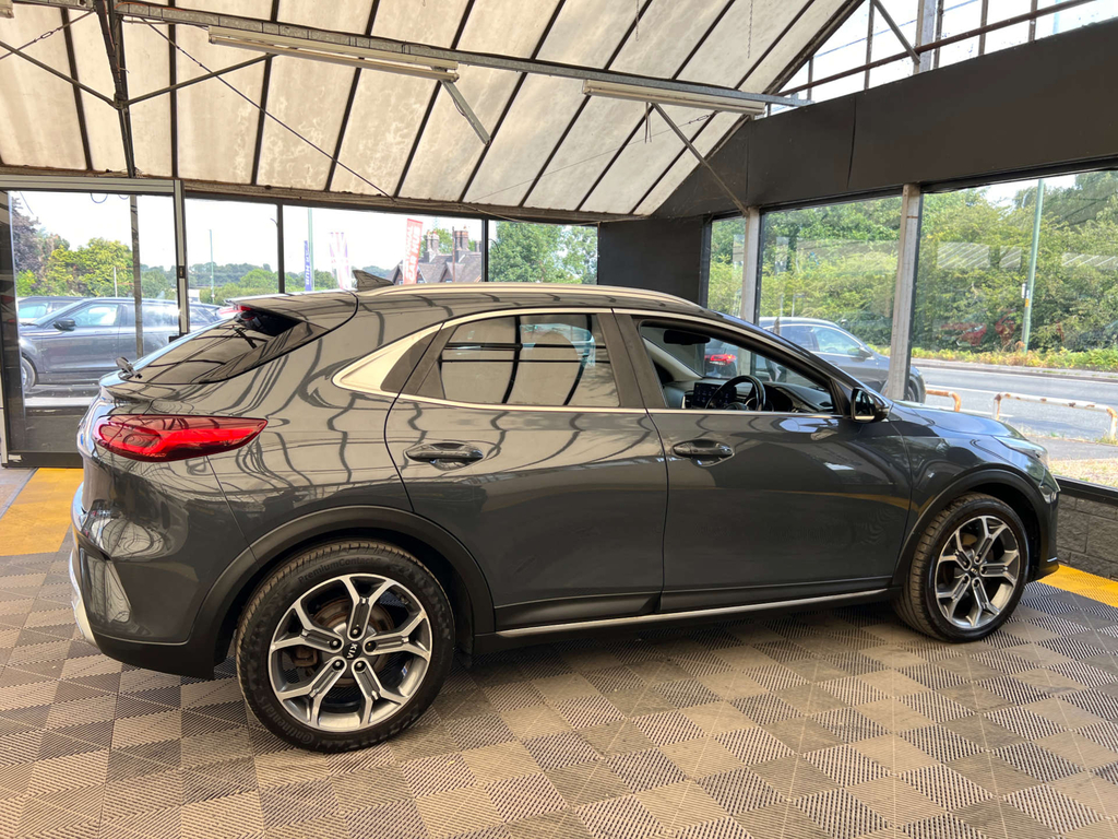 Kia Xceed Suv Grey #6