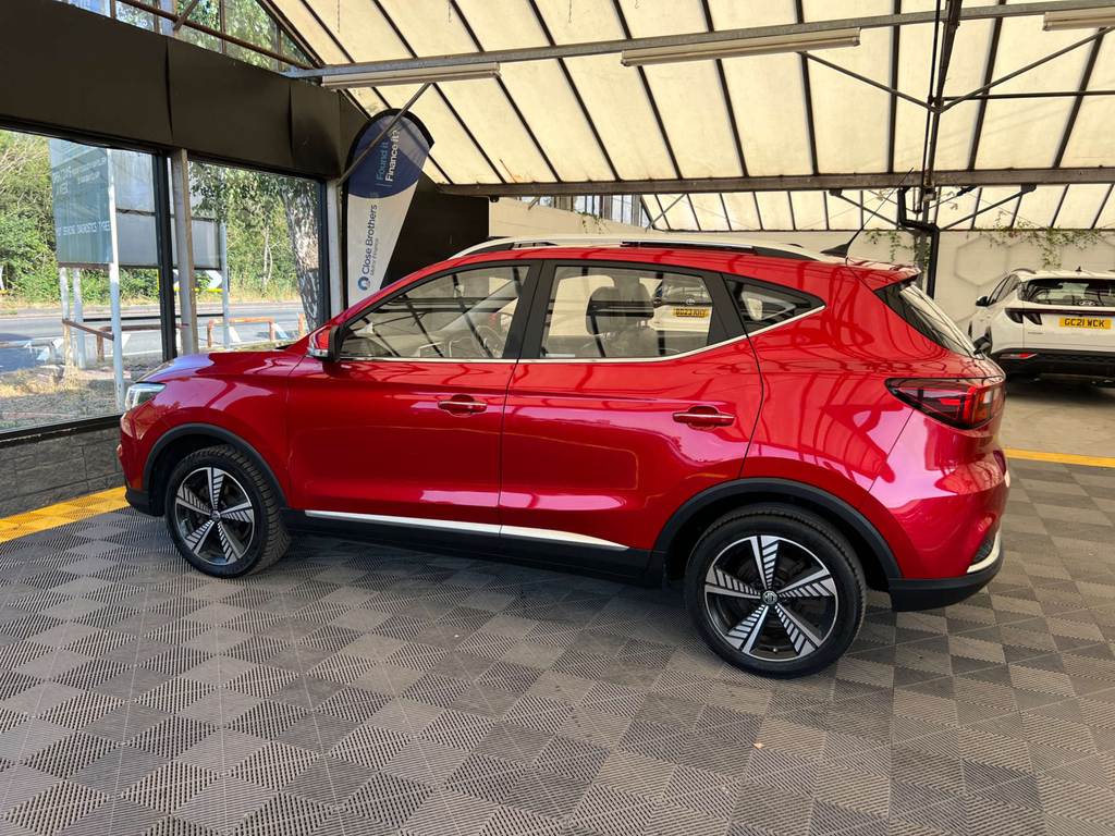 MG ZS Suv Red #4