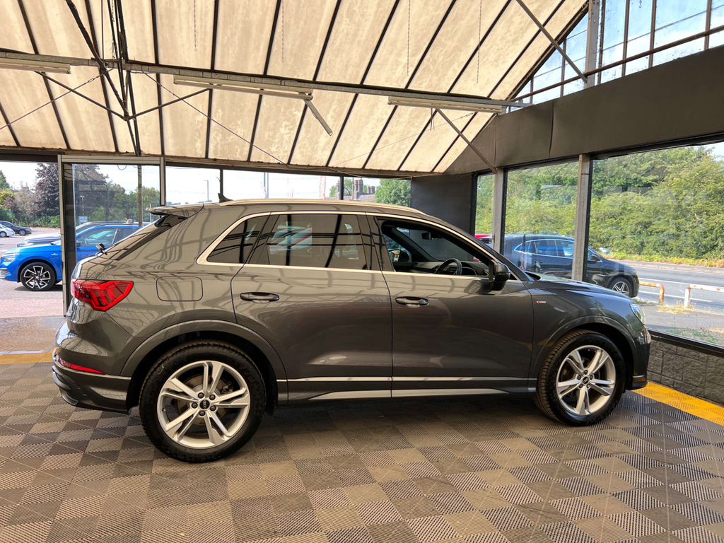 Audi Q3 Suv Grey #5