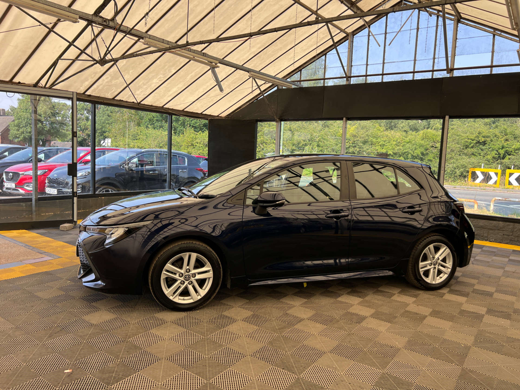 Toyota Corolla Hatchback Blue #2