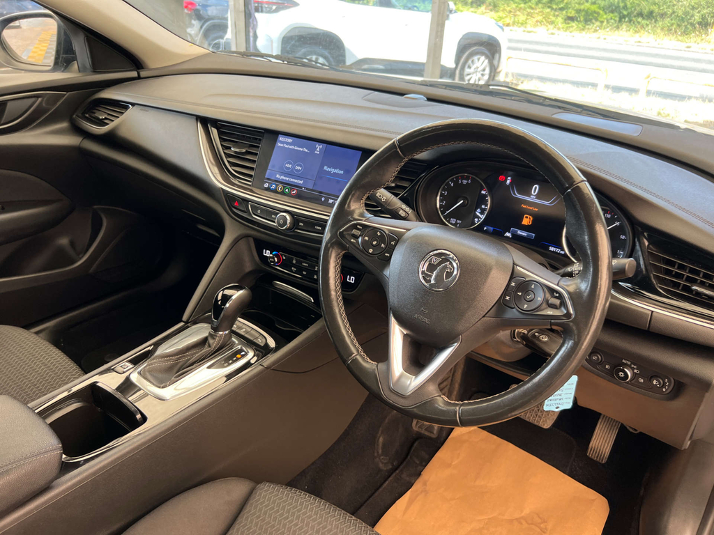 Vauxhall Insignia Hatchback Silver #6