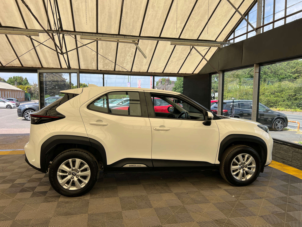 Toyota Yaris Cross Suv BD23KHY White #5