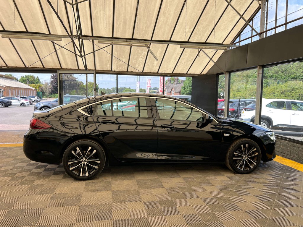 Vauxhall Insignia Hatchback Black #5