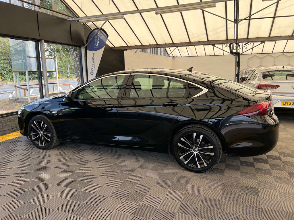 Vauxhall Insignia Hatchback Black #4