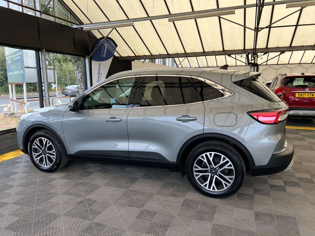 Ford Kuga Suv YP20AVJ Silver #4
