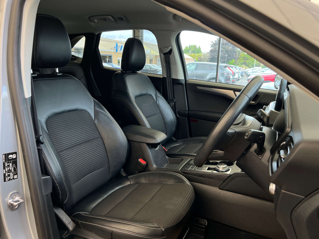 Ford Kuga Suv YP20AVJ Silver #6