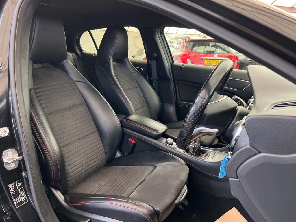 Mercedes-Benz GLA Class Suv LR68LMX Black #5