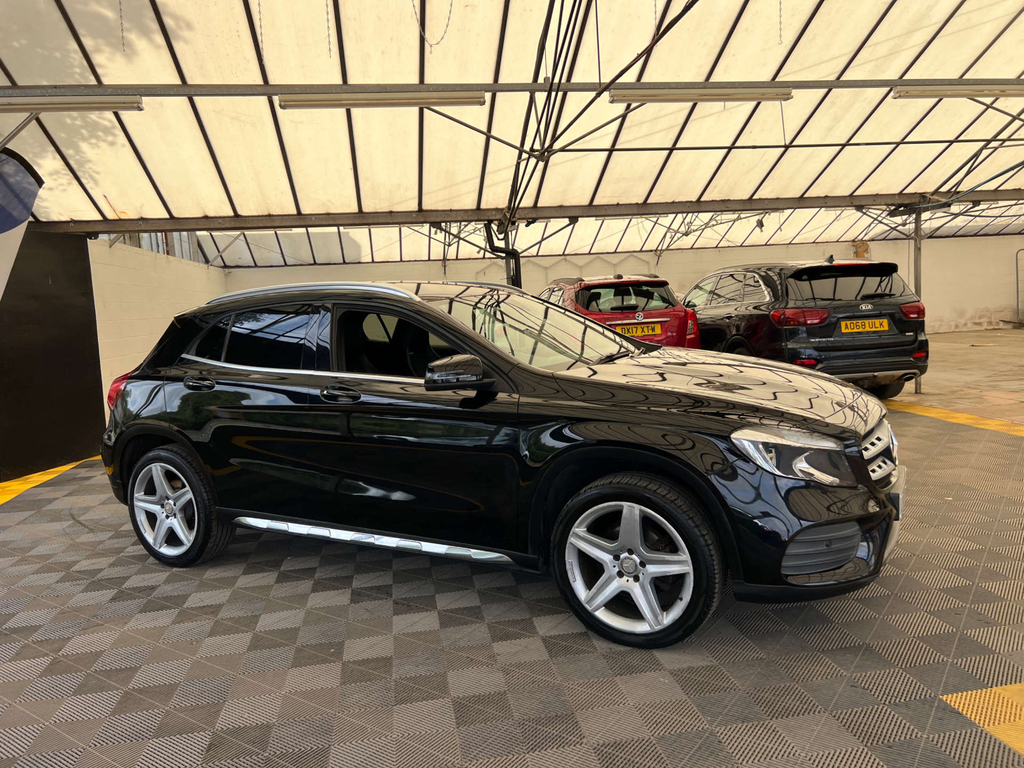 Mercedes-Benz GLA Class Suv Black
