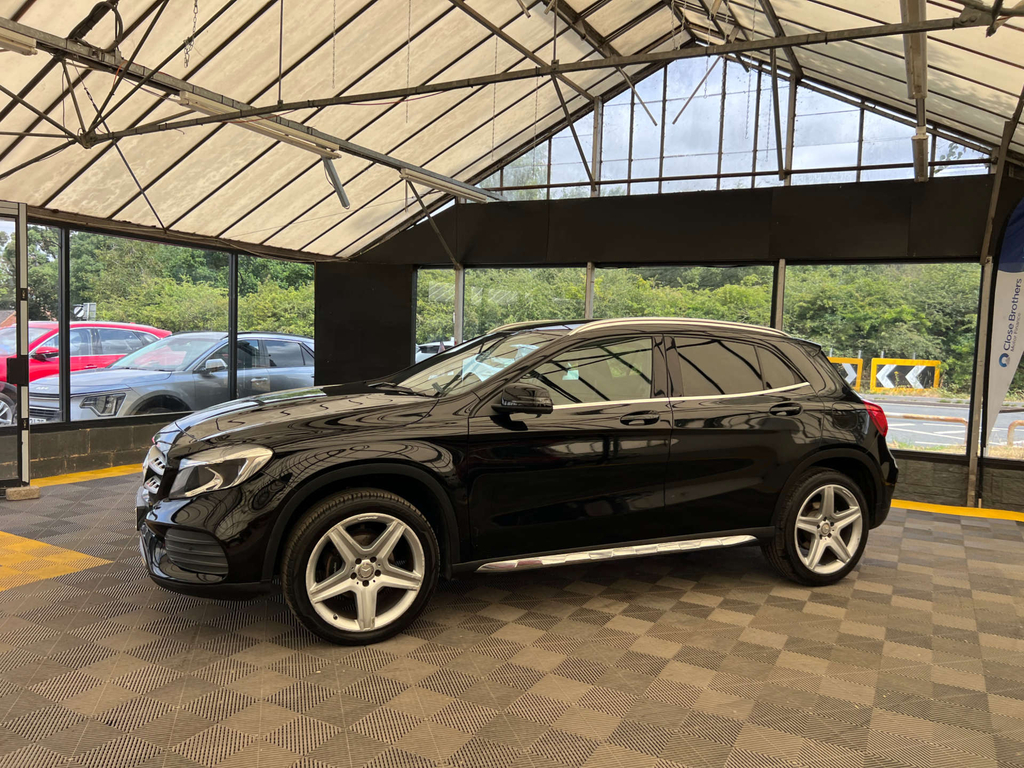 Mercedes-Benz GLA Class Suv LR68LMX Black #2