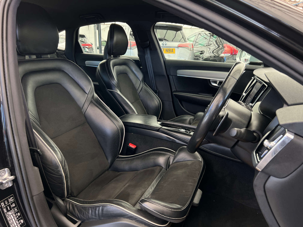 Volvo S90 Saloon Black #6