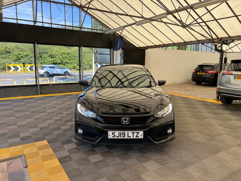 Honda Civic Hatchback Black #2
