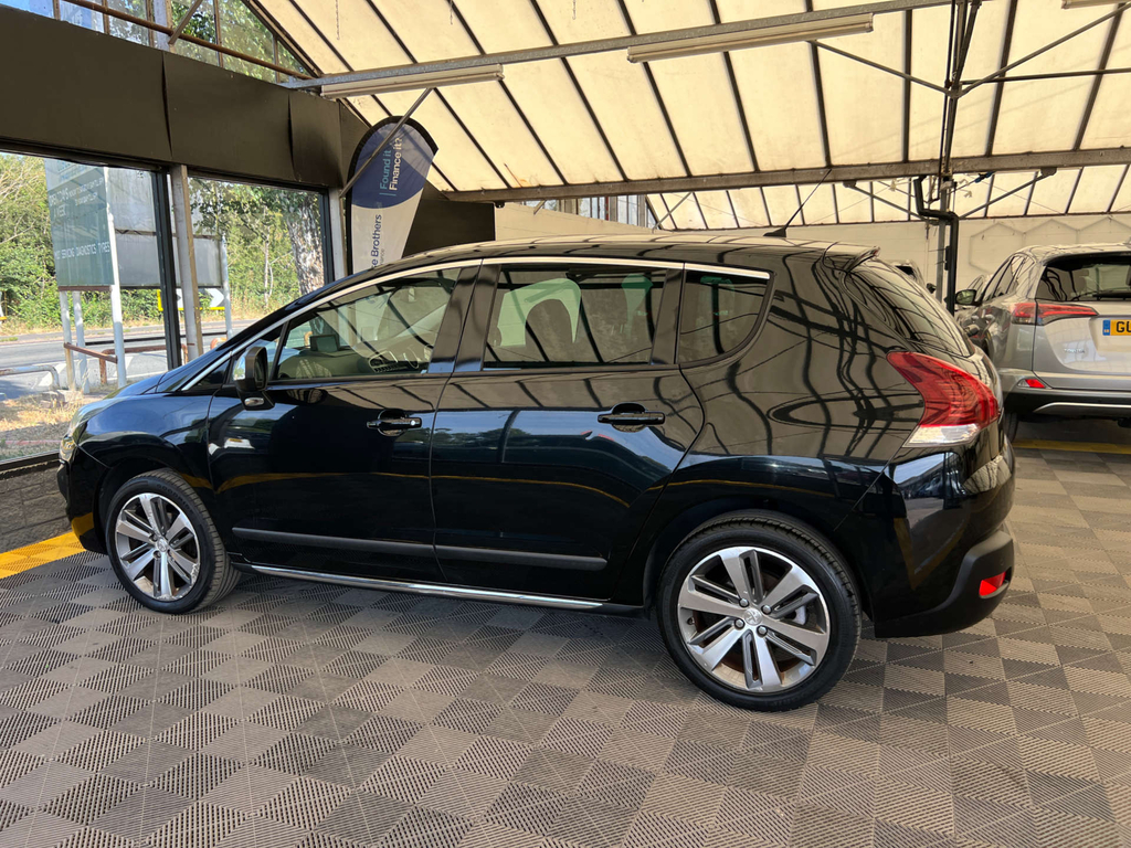 Peugeot 3008 Suv Black #4