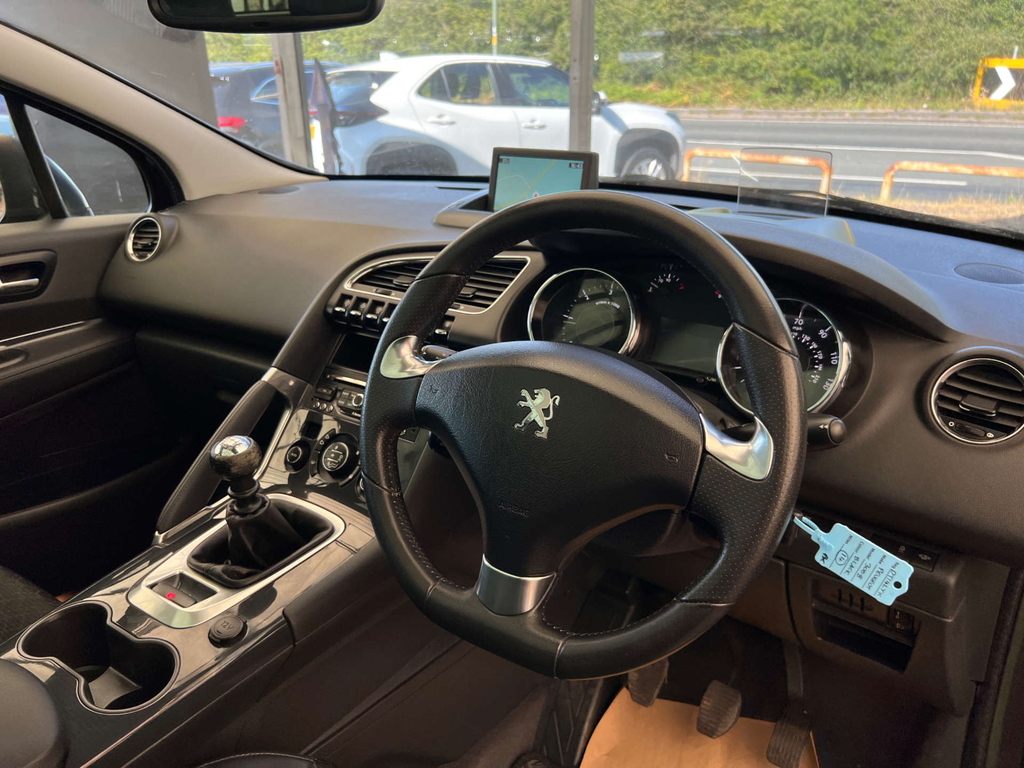 Peugeot 3008 Active White #7