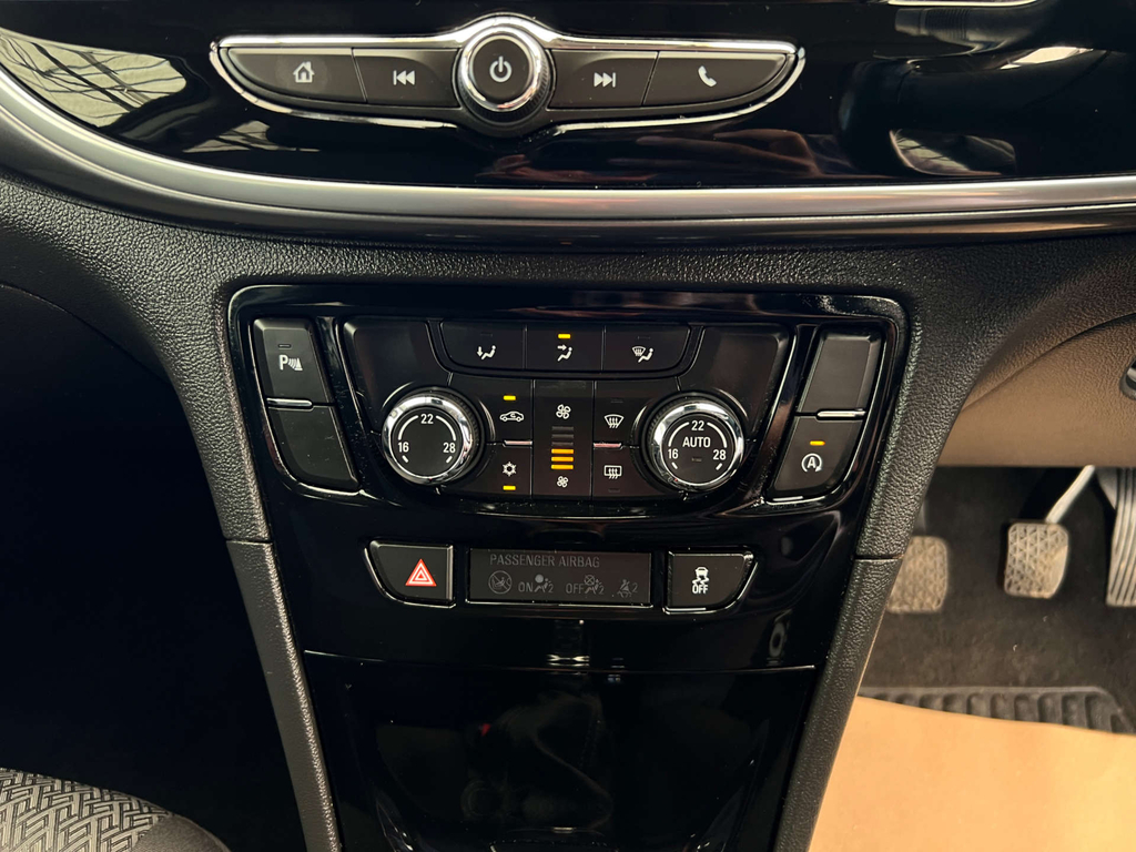 Vauxhall Mokka X 1.4T 140 Active 2Wd White #14