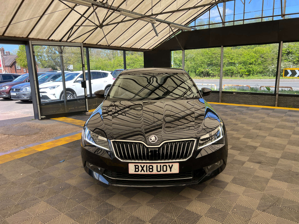 Skoda Superb Hatchback Black #2