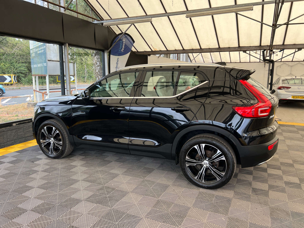Volvo XC40 Xc40 Inscription Pro T4 Black #4