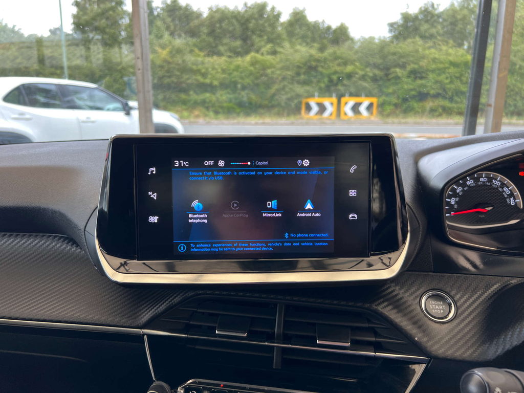 Peugeot 208 Puretech Allure Premium Ss Black #11