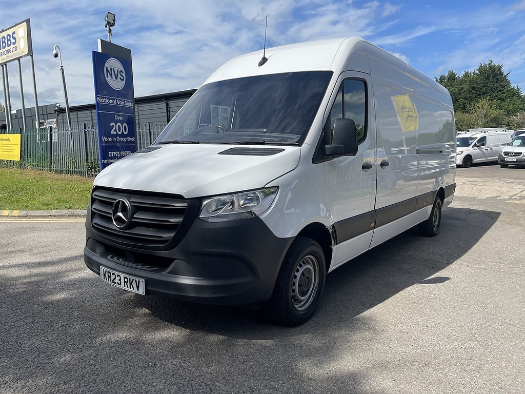 Mercedes-Benz Sprinter Sprinter Progressive Panel Van 1 KR23RKV White #4