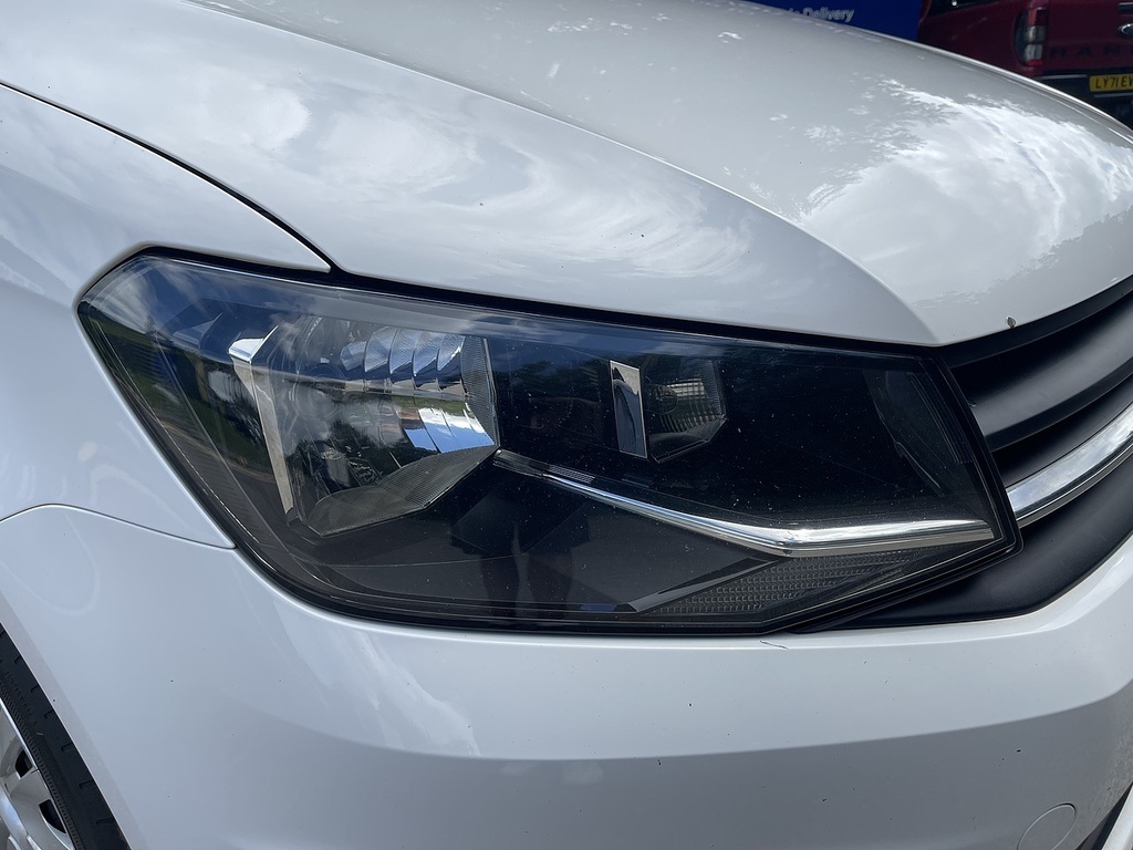 Volkswagen Caddy Caddy Trendline Panel Van 1 DX69XWF White #6