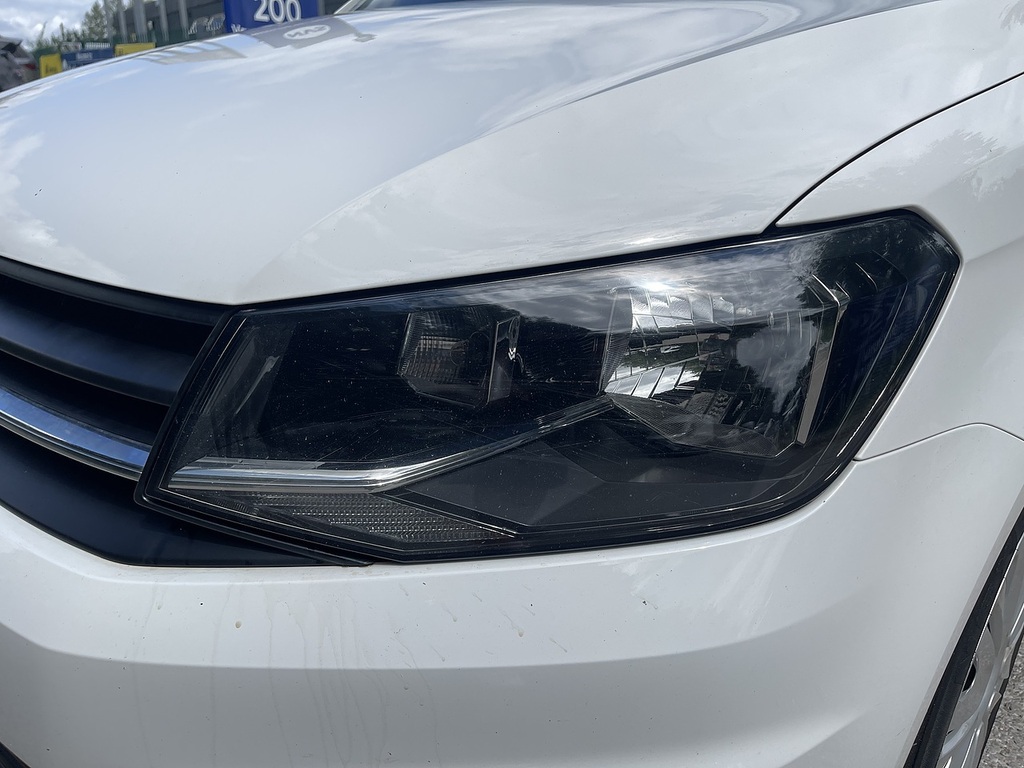 Volkswagen Caddy Caddy Trendline Panel Van 1 DX69XWF White #5
