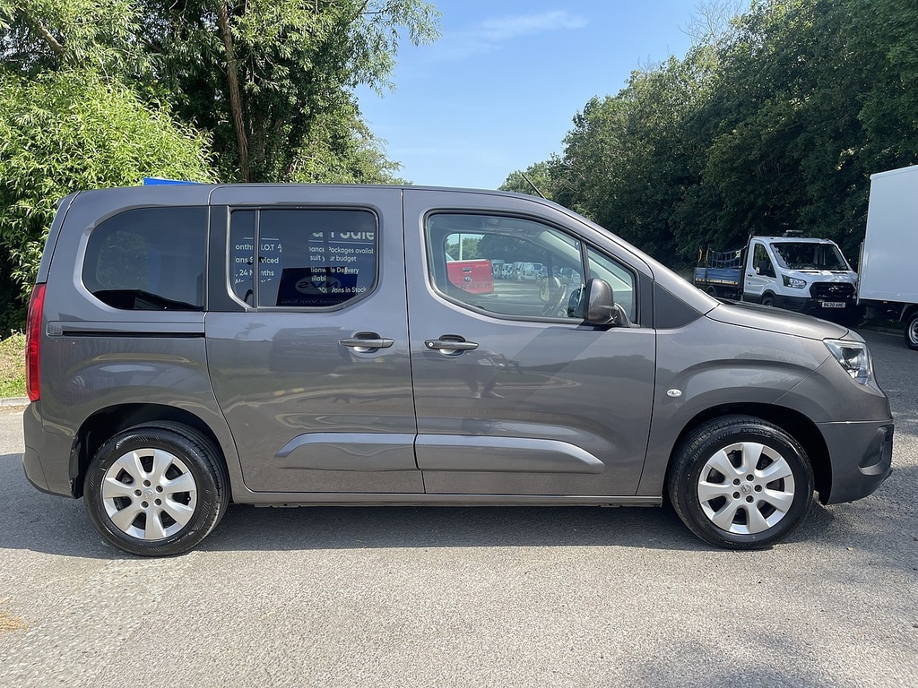 Vauxhall Combo Life 1.2 Turbo Se Euro 6 Ss KR21OBD Grey #6