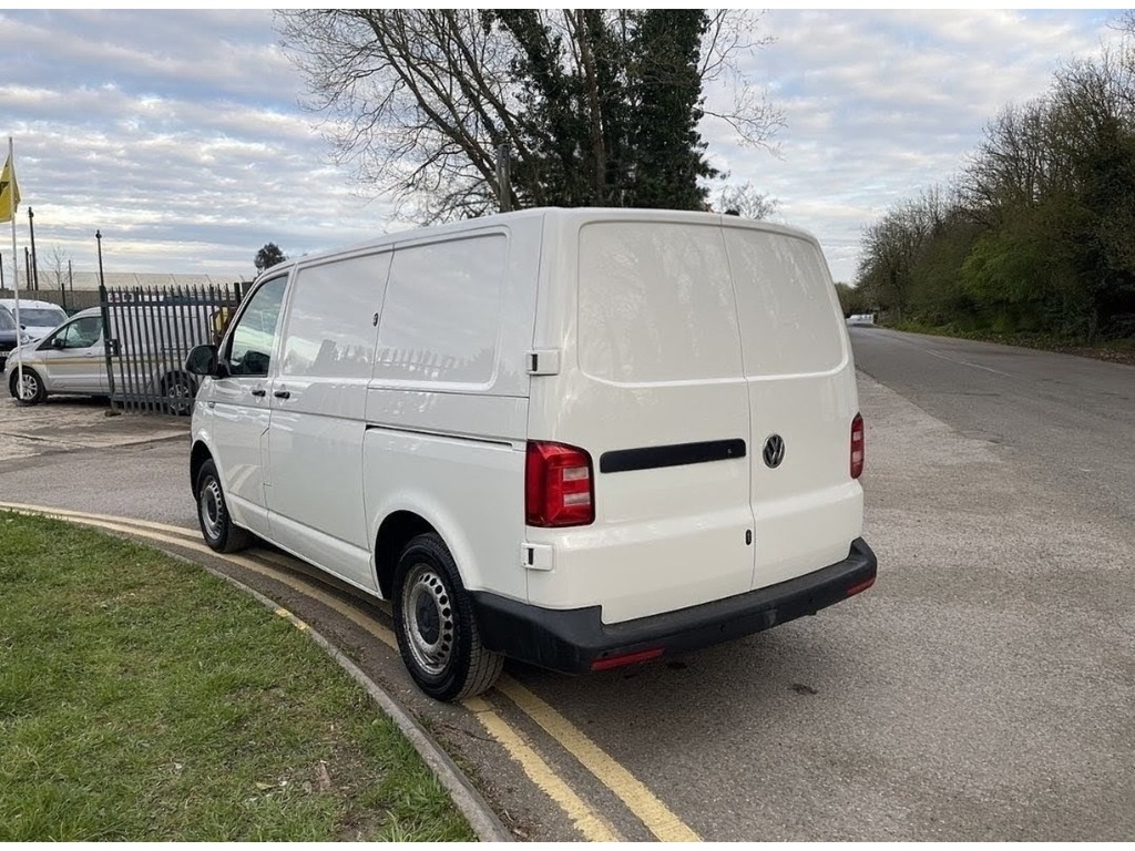 Volkswagen Transporter 2.0 Tdi T28 Startline Panel Van White #3
