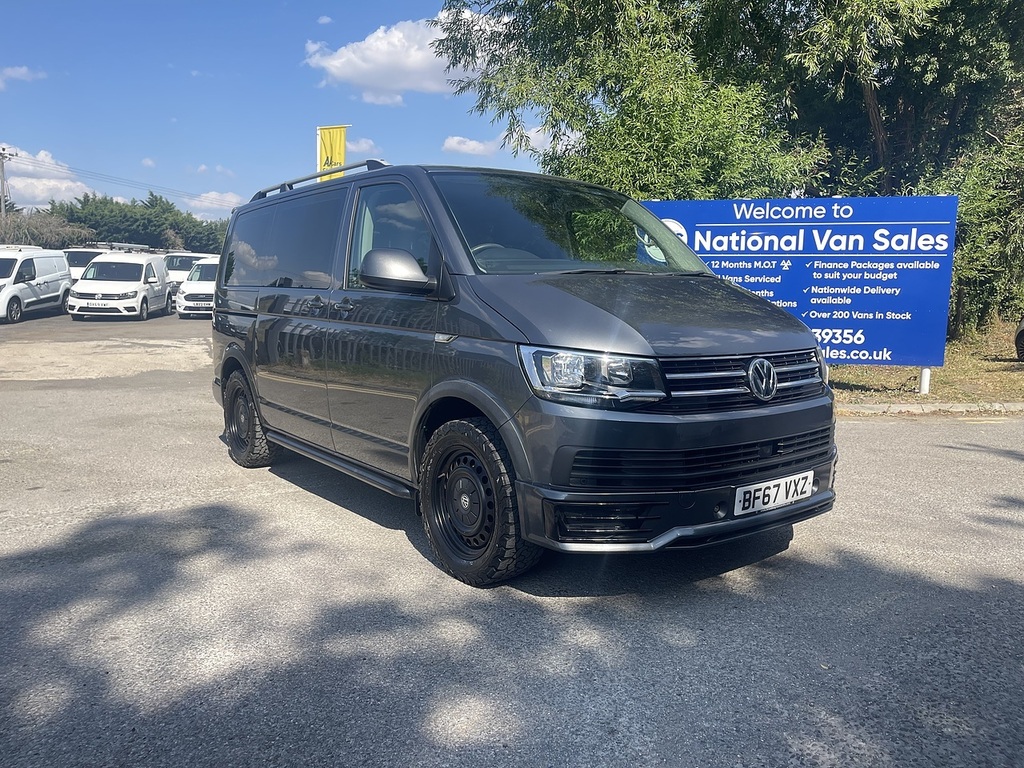 Volkswagen Transporter Shuttle 2.0 Tdi Bluemotion Tech Se Fwd Swb Euro 6 Ss Grey