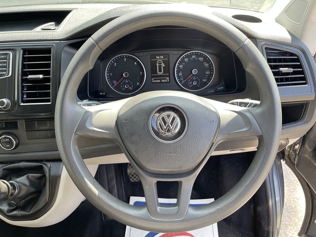 Volkswagen Transporter Shuttle 2L Se Grey #22