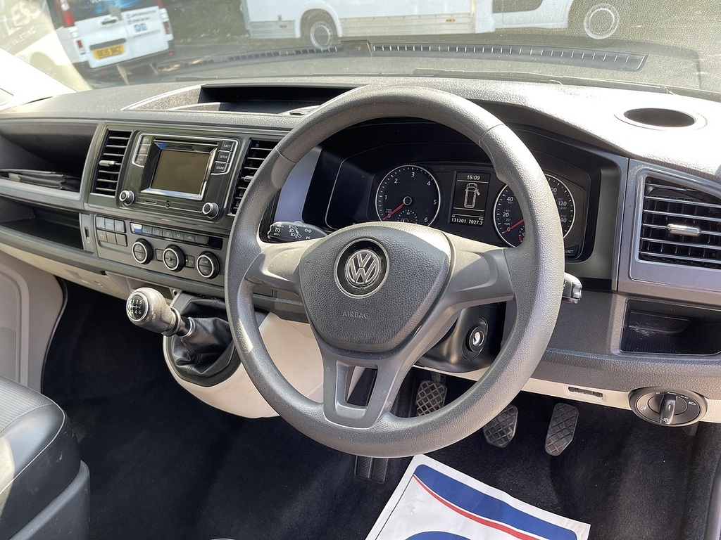 Volkswagen Transporter Shuttle 2L Se Grey #21