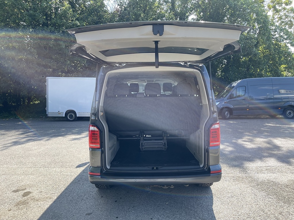 Volkswagen Transporter Shuttle 2L Se Grey #14
