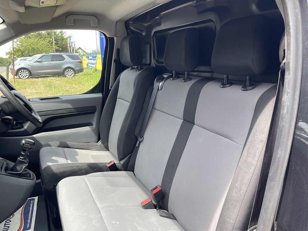 Toyota PROACE Panel Van 2.0D Long Panel Van Lwb Euro 6 Ss 6Dr Red #24