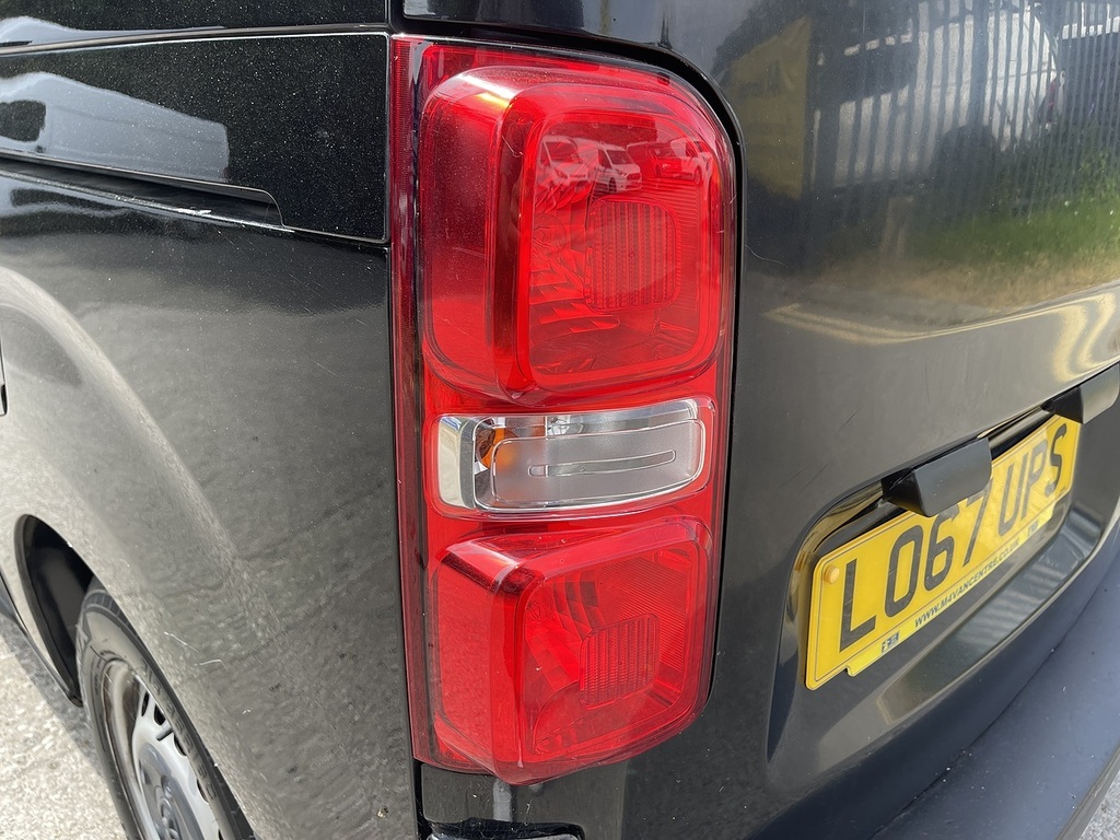 Toyota PROACE Panel Van 2.0D Long Panel Van Lwb Euro 6 Ss 6Dr Red #14