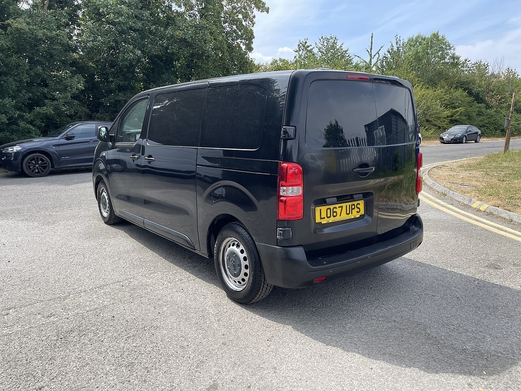 Toyota PROACE Panel Van 2.0D Long Panel Van Lwb Euro 6 Ss 6Dr Red #10