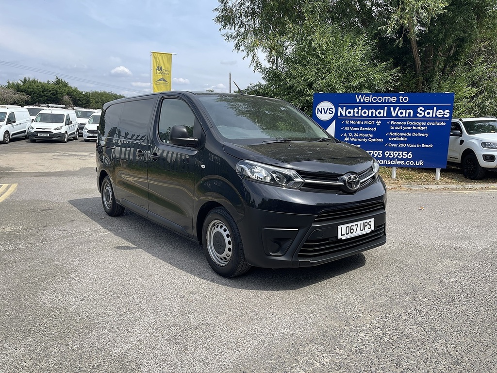 Toyota PROACE 1.6D Medium Panel Van 6Dr D Black