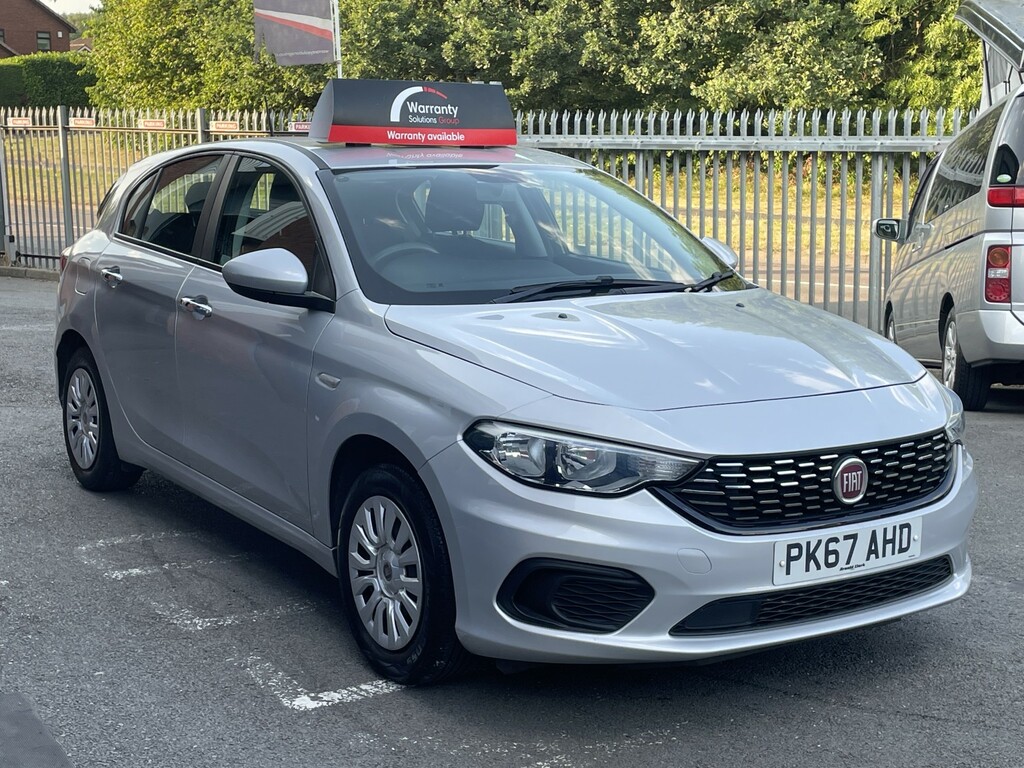 Fiat Tipo 1.4 Tipo Hatchback 1.4 95Hp Easy 2017 Grey